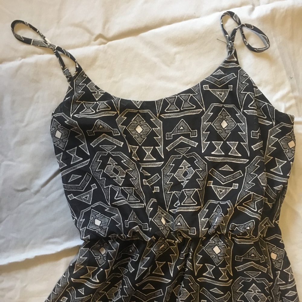 🌟NWT one clothing high-low Aztec dress 🌸